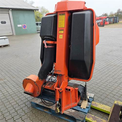 Kubota Græsopsamler - Dārza tehnika: foto 1 Kubota Græsopsamler - Dārza tehnika: foto 1