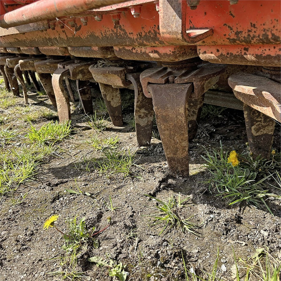 Sēšanas tehnika Kuhn Venta TI 301: foto 15 Sēšanas tehnika Kuhn Venta TI 301: foto 15