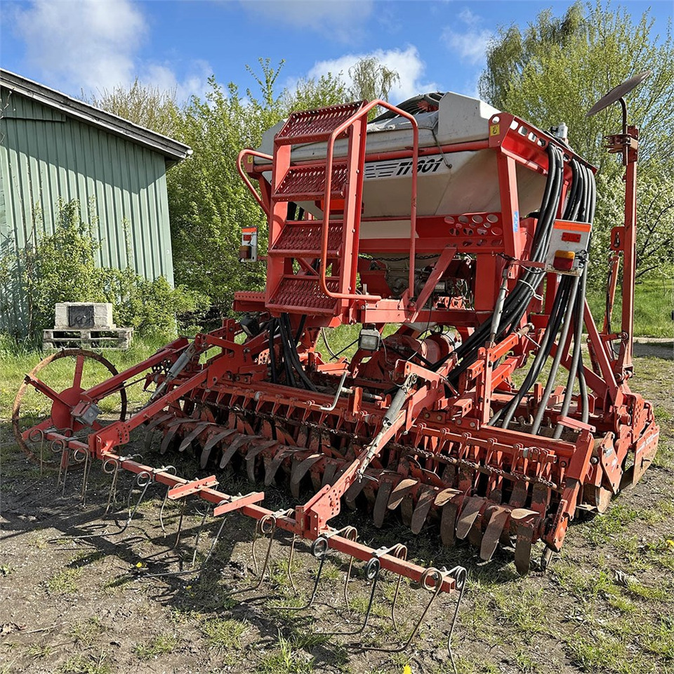 Kuhn Venta TI 301 - Sēšanas tehnika: foto 1 Kuhn Venta TI 301 - Sēšanas tehnika: foto 1