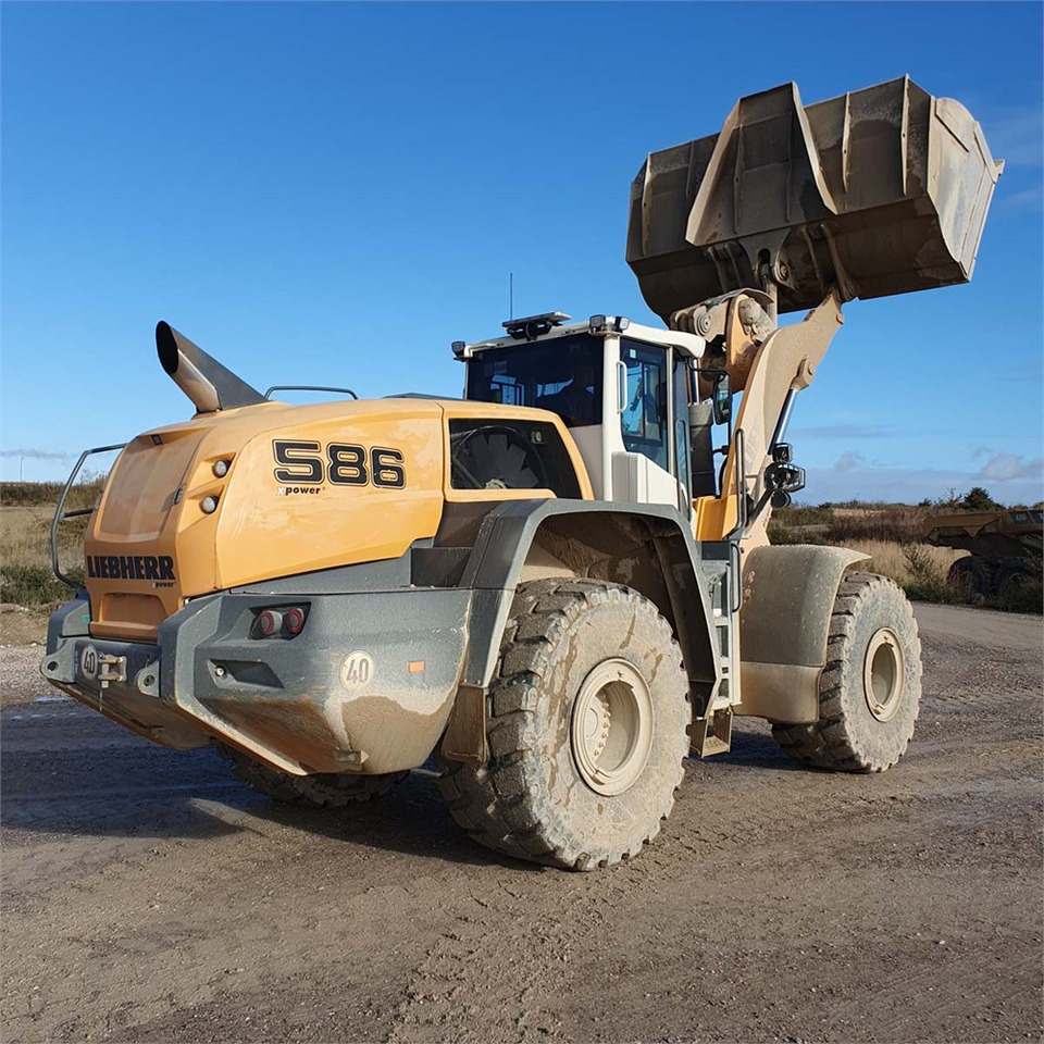 Riteņu iekrāvējs Liebherr L586 XPower: foto 6