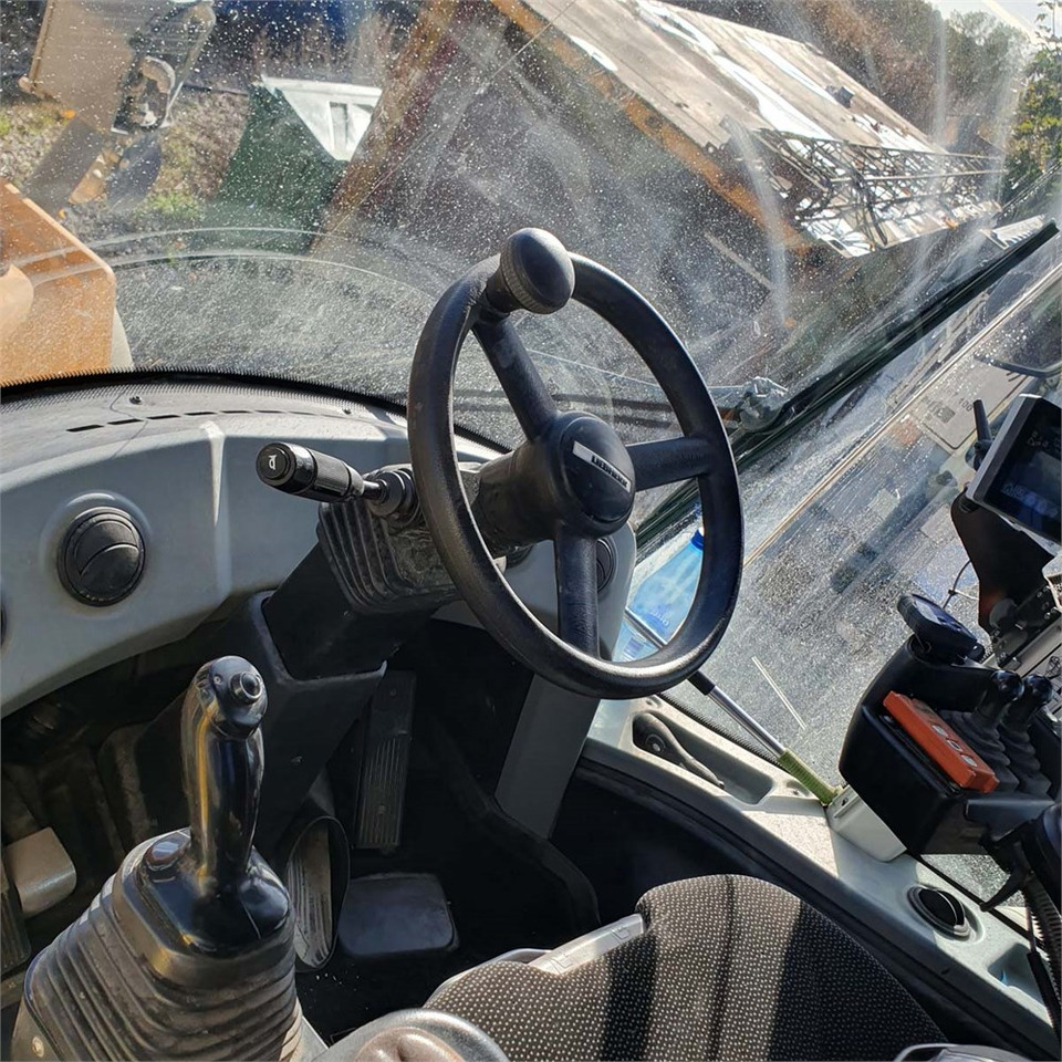 Riteņu iekrāvējs Liebherr L586 XPower: foto 23