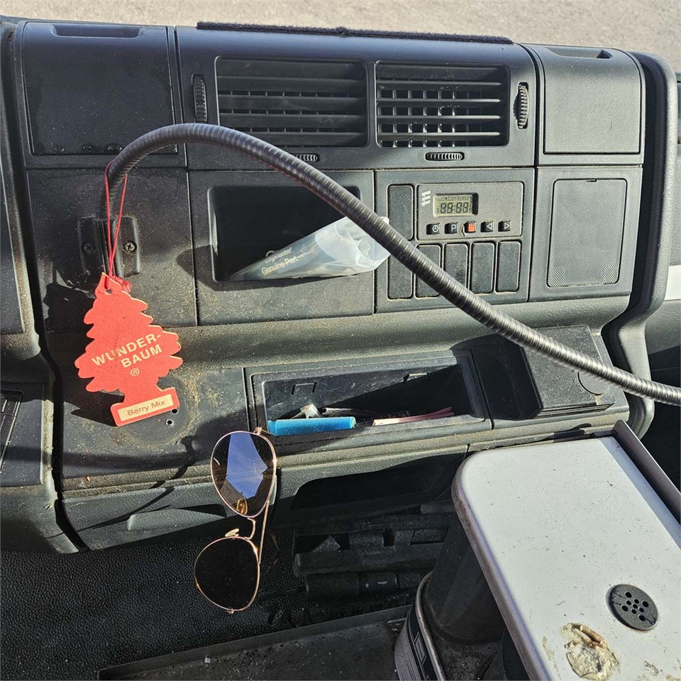 Kravas automašīna ar slēgto virsbūvi MAN Tg a 26.350: foto 18