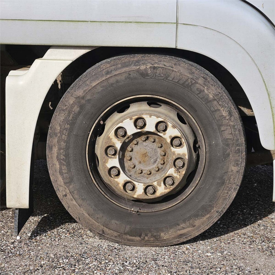 Kravas automašīna ar slēgto virsbūvi MAN Tg a 26.350: foto 33