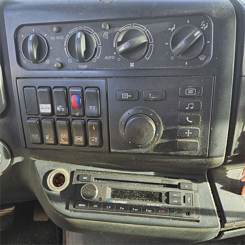 Kravas automašīna ar slēgto virsbūvi MAN Tg a 26.350: foto 17