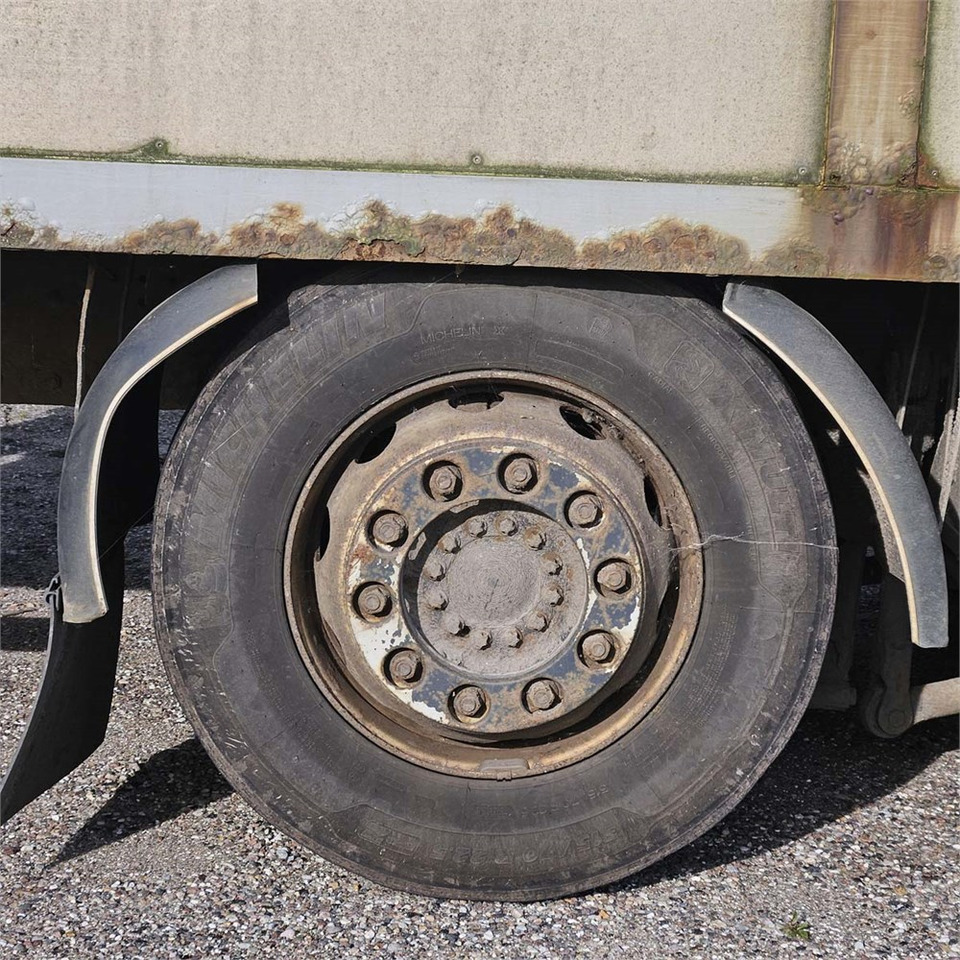 Kravas automašīna ar slēgto virsbūvi MAN Tg a 26.350: foto 37