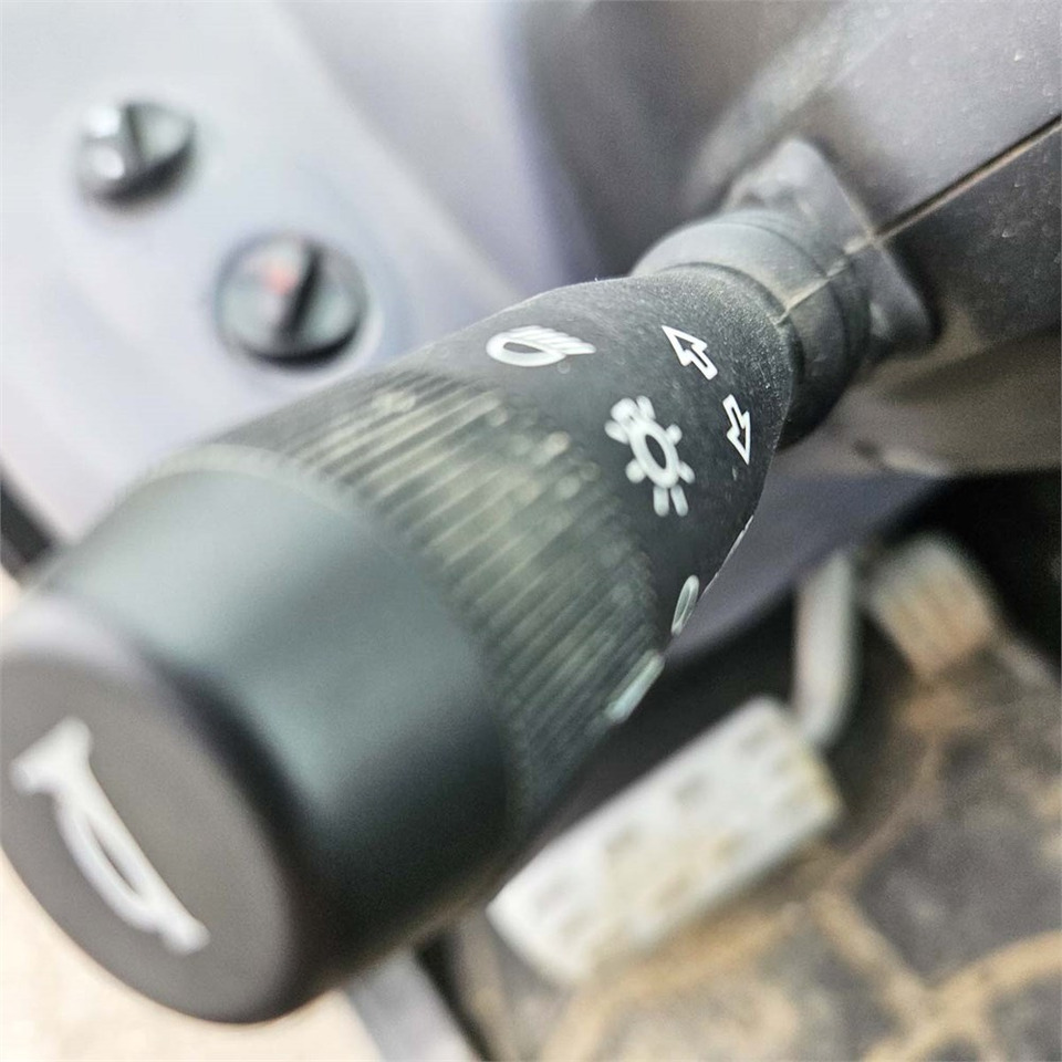 Teleskopiskais iekrāvējs Manitou MT625 H: foto 15