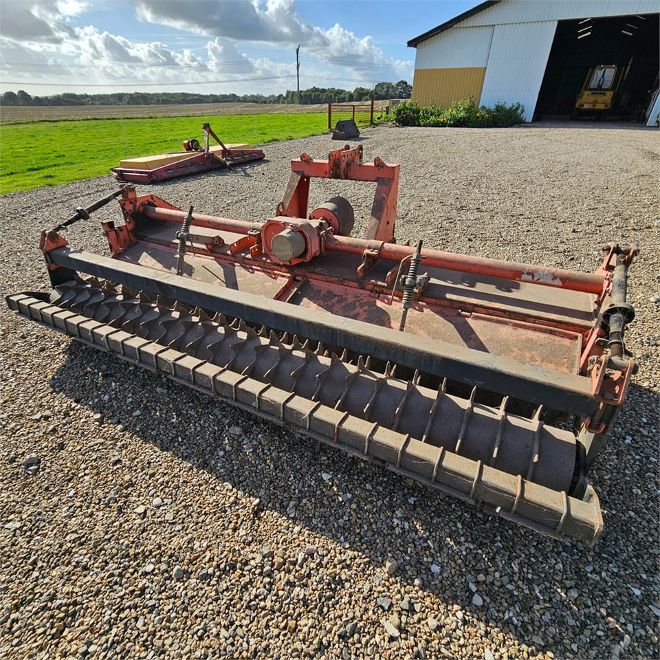 Maschio CB300 - Zemes frēze: foto 1 Maschio CB300 - Zemes frēze: foto 1