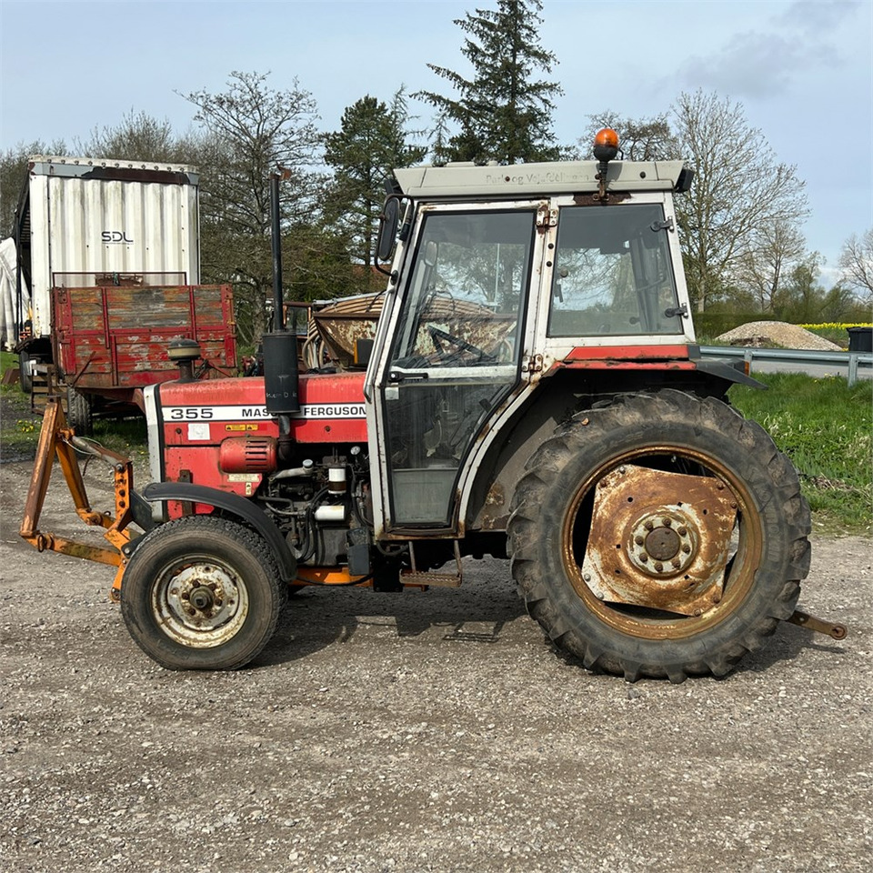 Massey Ferguson 355 - Traktors: foto 4 Massey Ferguson 355 - Traktors: foto 4