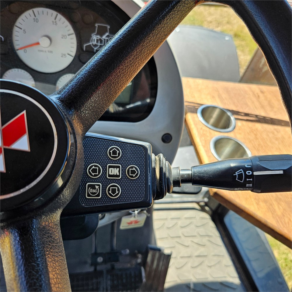 Traktors Massey Ferguson MF 8470 Dyna VT: foto 21