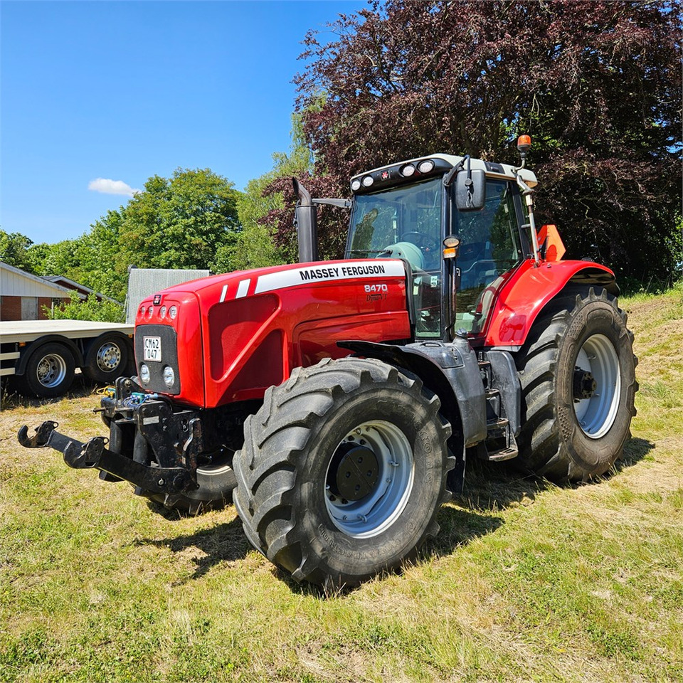 Massey Ferguson MF 8470 Dyna VT - Traktors: foto 1 Massey Ferguson MF 8470 Dyna VT - Traktors: foto 1