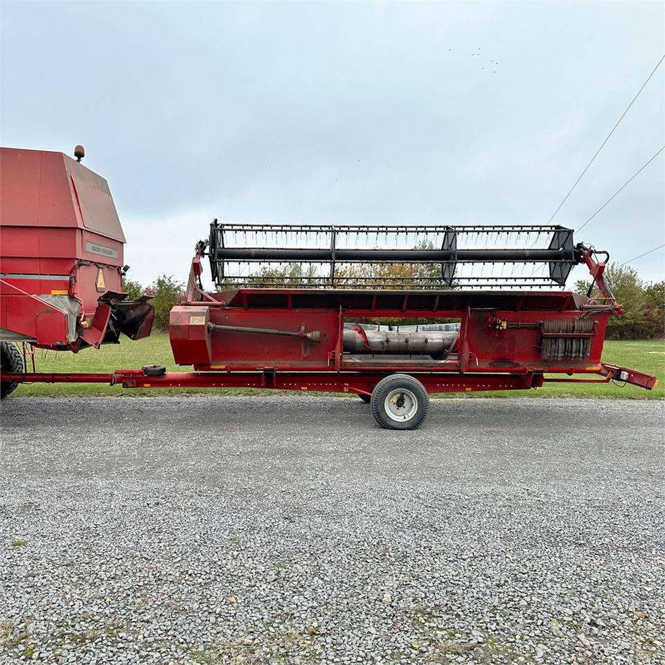 Massey Ferguson MF40 - Kombains: foto 5 Massey Ferguson MF40 - Kombains: foto 5