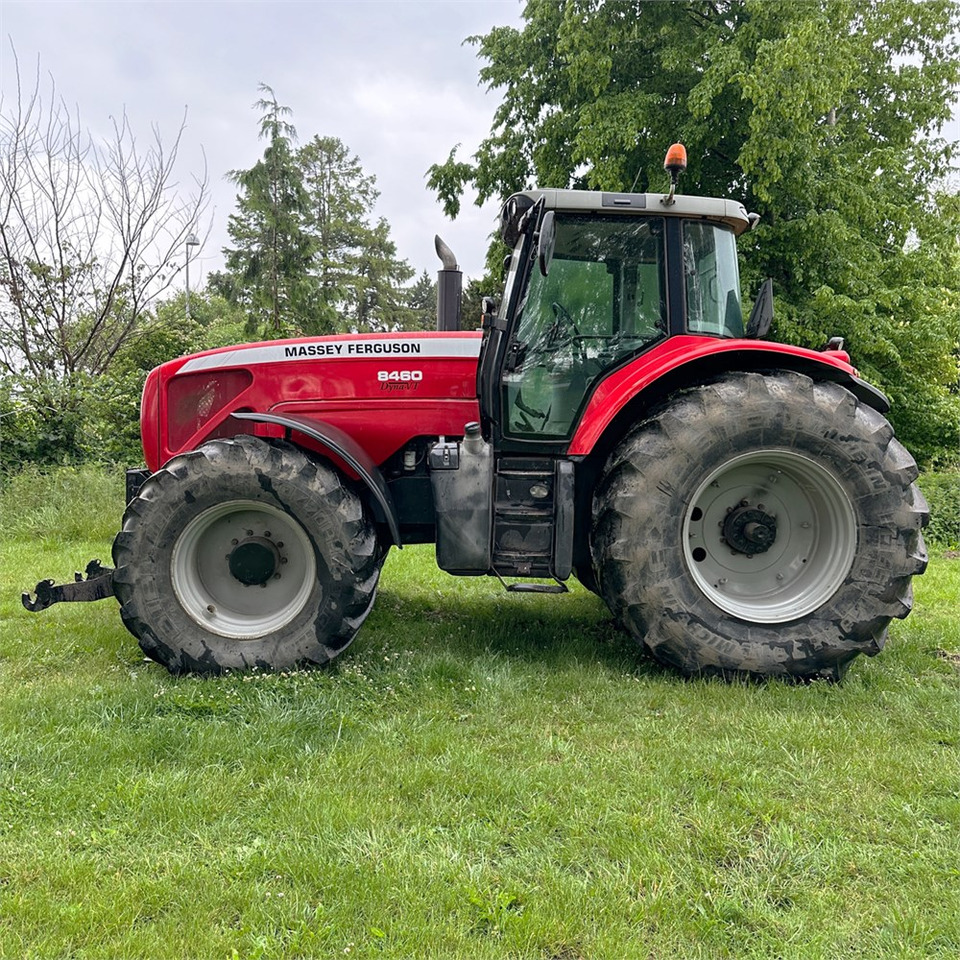 Massey Ferguson MF8460 Dyna-VT - Traktors: foto 4 Massey Ferguson MF8460 Dyna-VT - Traktors: foto 4