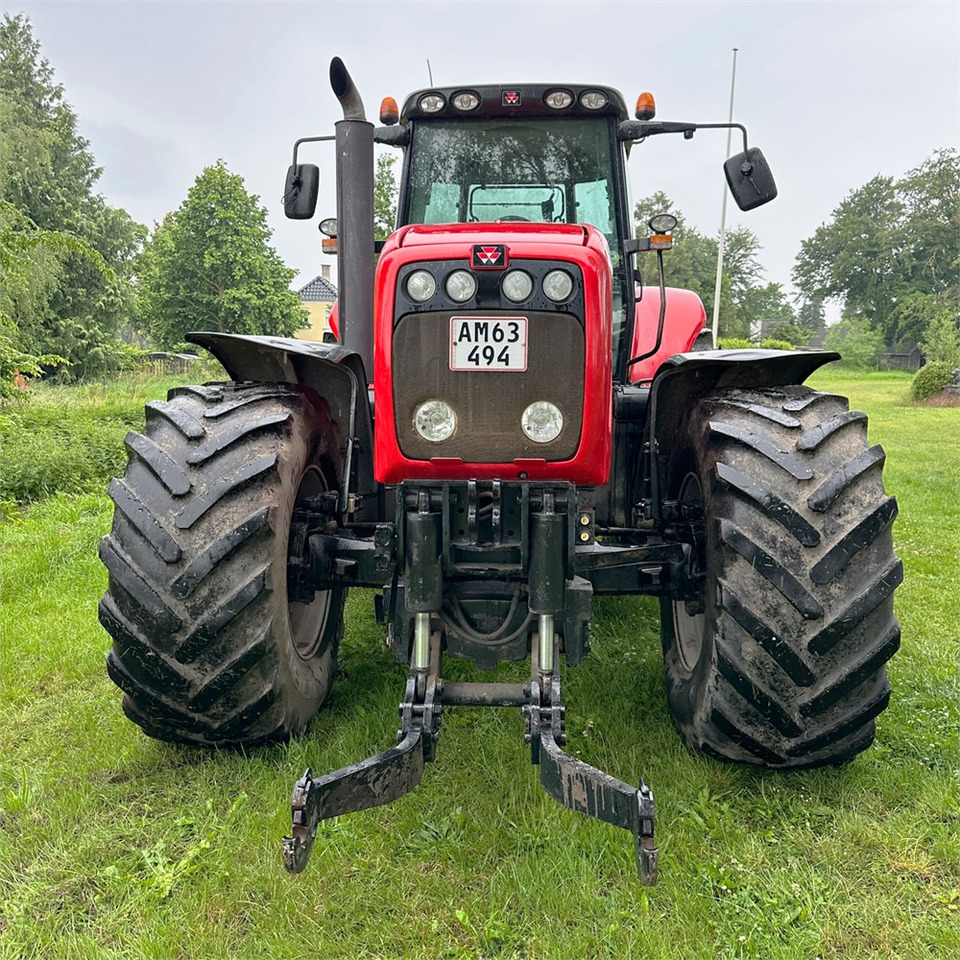 Massey Ferguson MF8460 Dyna-VT - Traktors: foto 3 Massey Ferguson MF8460 Dyna-VT - Traktors: foto 3