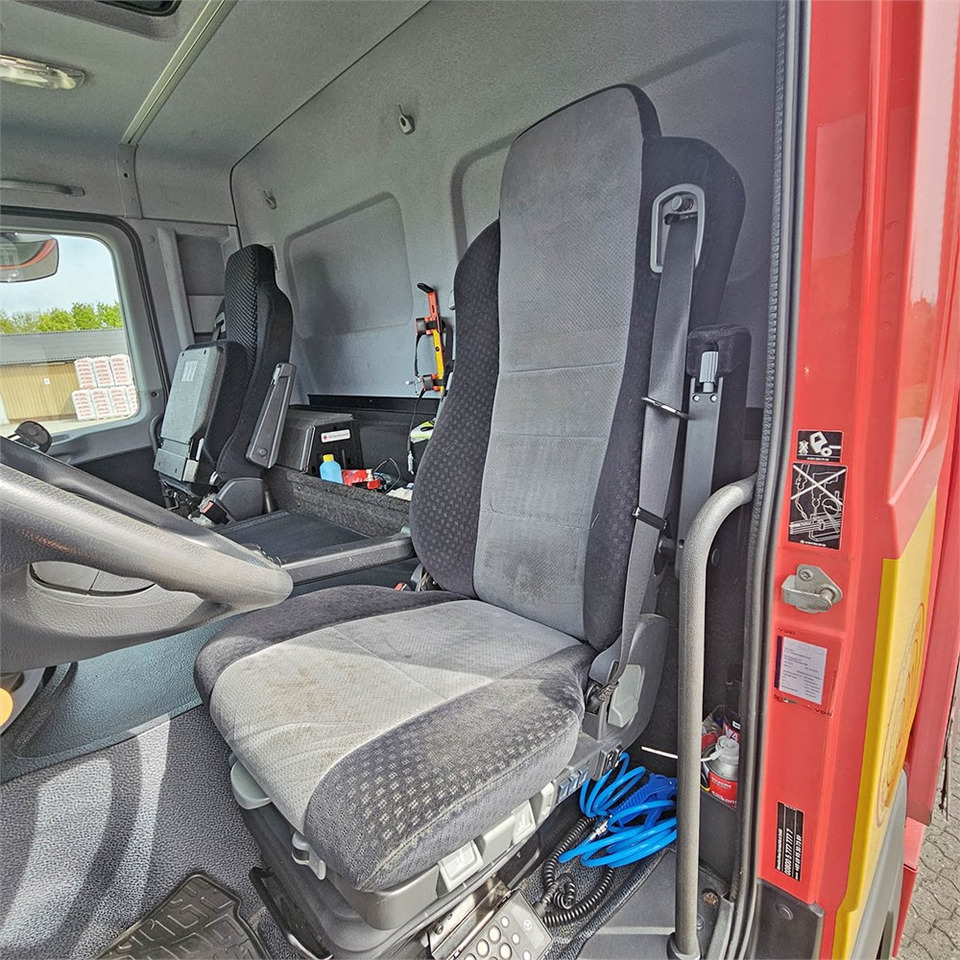 Kravas automašīna ar slēgto virsbūvi Mercedes Actros 2541: foto 15