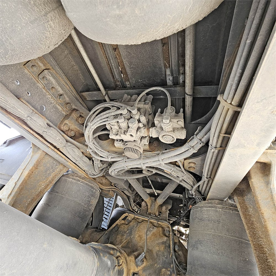 Kravas automašīna ar slēgto virsbūvi Mercedes Actros 2541: foto 49