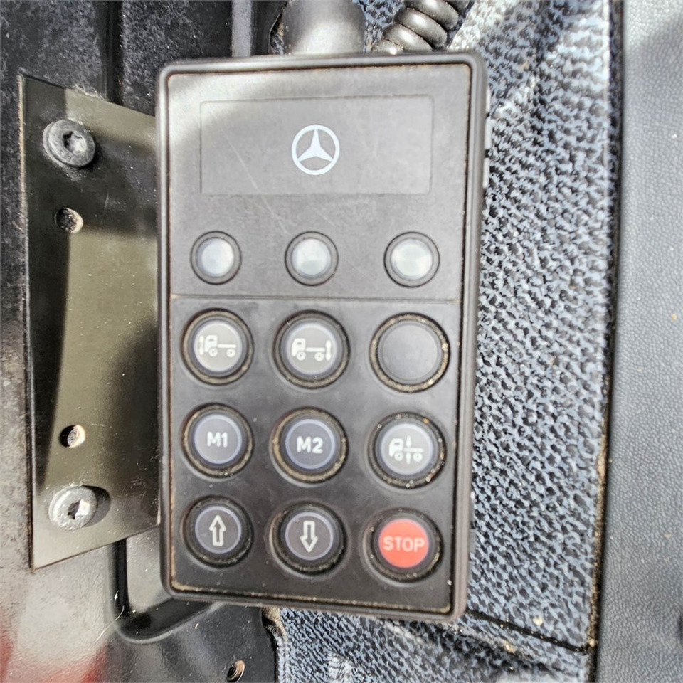 Kravas automašīna ar slēgto virsbūvi Mercedes Actros 2541: foto 31
