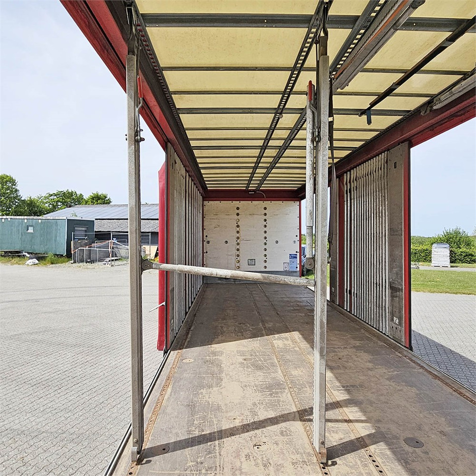 Kravas automašīna ar slēgto virsbūvi Mercedes Actros 2541: foto 42