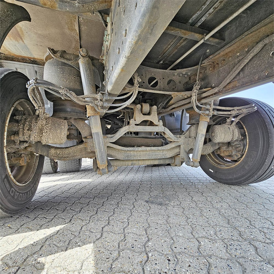 Kravas automašīna ar slēgto virsbūvi Mercedes Actros 2541: foto 45