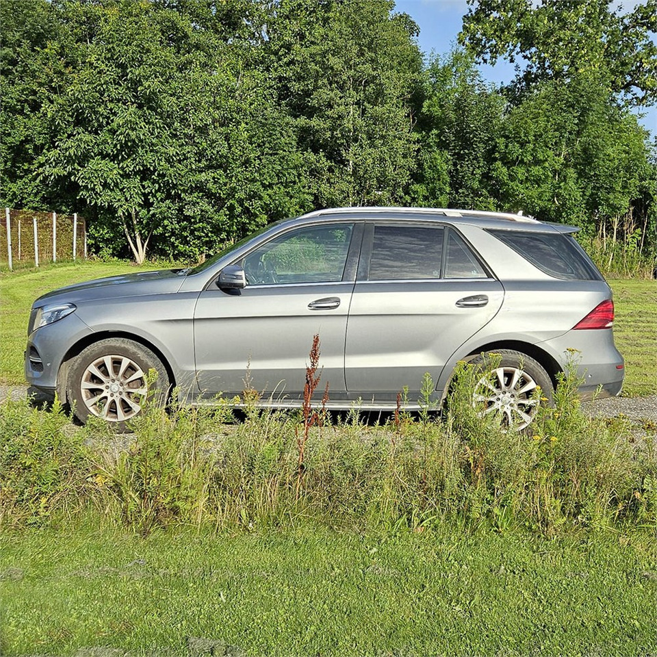 Mercedes GLE 350 4matic - Vieglā automašīna: foto 2 Mercedes GLE 350 4matic - Vieglā automašīna: foto 2