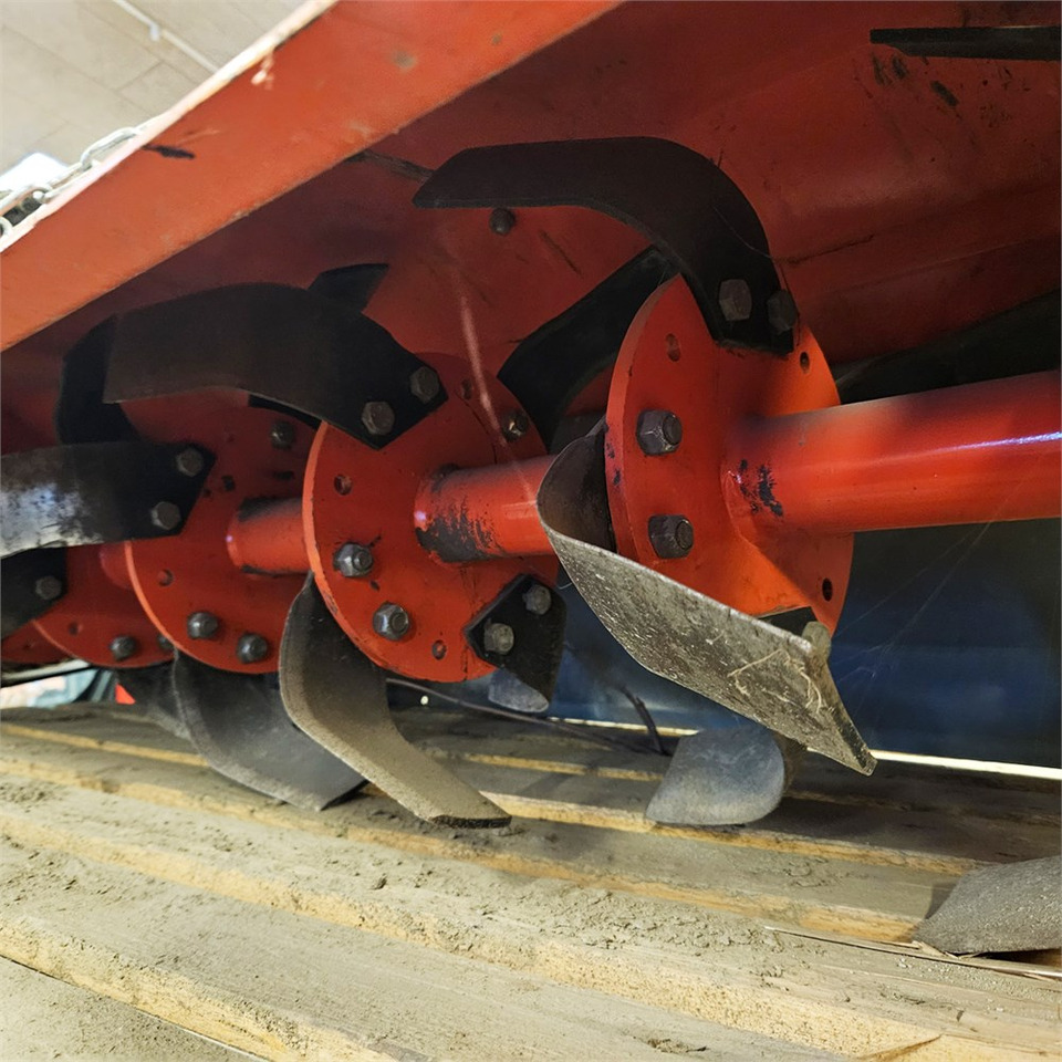 Muratori MZ4S 145 - Zemes frēze: foto 2 Muratori MZ4S 145 - Zemes frēze: foto 2