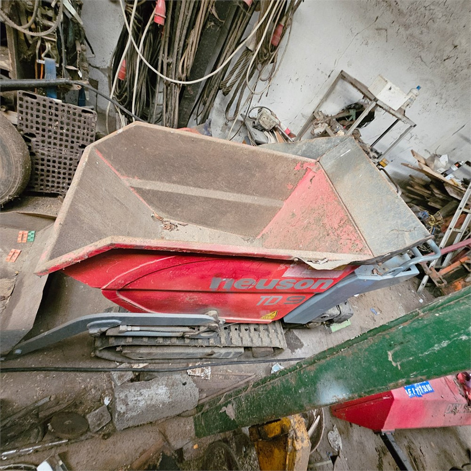 Neuson TD9PL - Mini pašizgāzējs: foto 5 Neuson TD9PL - Mini pašizgāzējs: foto 5