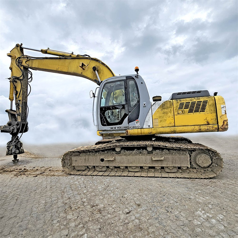 New Holland E265 - Kāpurķēžu ekskavators: foto 1 New Holland E265 - Kāpurķēžu ekskavators: foto 1