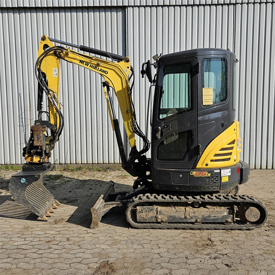 New Holland E26C - Mini-ekskavators: foto 1 New Holland E26C - Mini-ekskavators: foto 1