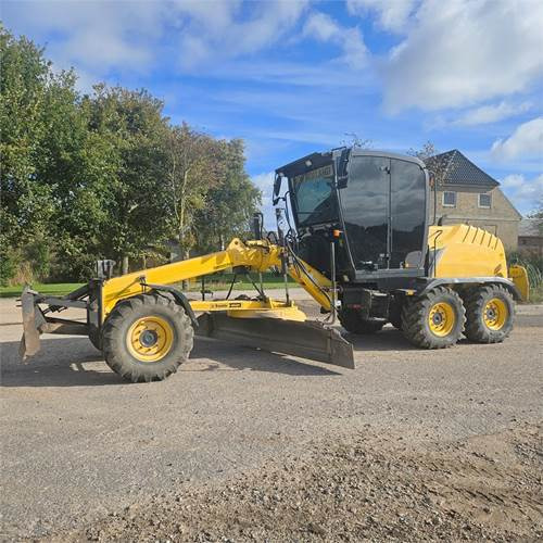New Holland F 106.7A - Greiders: foto 3 New Holland F 106.7A - Greiders: foto 3