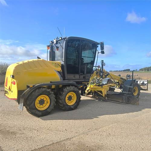 New Holland F 106.7A - Greiders: foto 2 New Holland F 106.7A - Greiders: foto 2