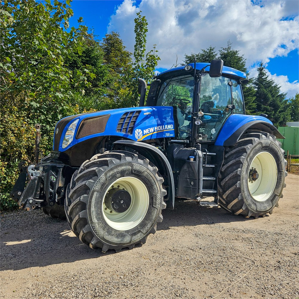 New Holland T8.390 - Traktors: foto 1 New Holland T8.390 - Traktors: foto 1