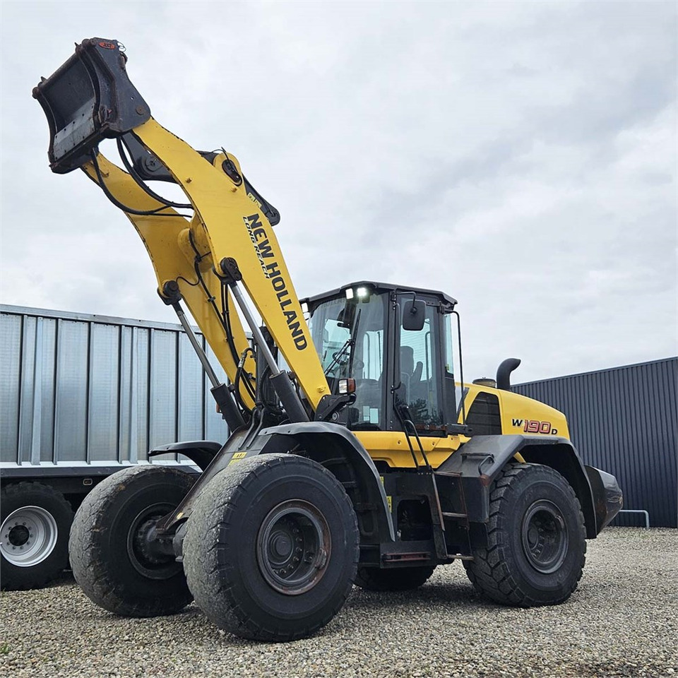 New Holland W190 D - Riteņu iekrāvējs: foto 5 New Holland W190 D - Riteņu iekrāvējs: foto 5