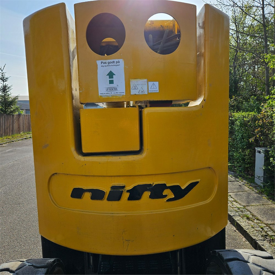 Nifty HR 15 NDE - Izlices pacēlājs: foto 5 Nifty HR 15 NDE - Izlices pacēlājs: foto 5