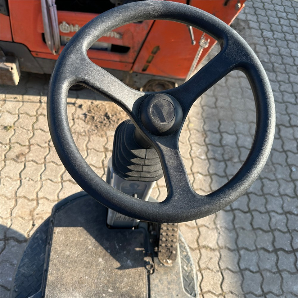 Grīdas mazgāšanas iekārta Nilfisk BR 755: foto 10