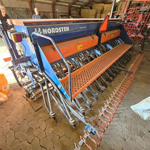 Nordsten NS 3040 - Sēšanas tehnika: foto 1 Nordsten NS 3040 - Sēšanas tehnika: foto 1