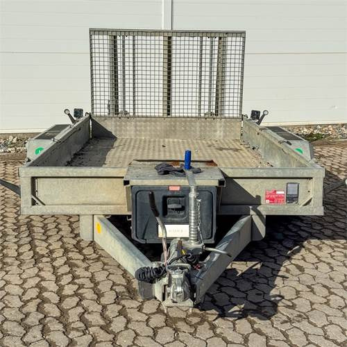 Nugent P3718 - Auto piekabe: foto 2 Nugent P3718 - Auto piekabe: foto 2