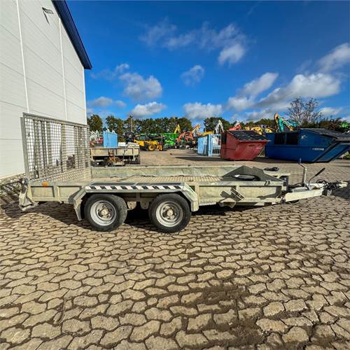 Nugent P3718 - Auto piekabe: foto 3 Nugent P3718 - Auto piekabe: foto 3