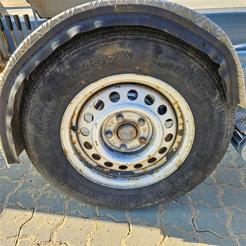 Paceļamais grozs ar dīsteli Omme Mini 12 EJ: foto 33 Paceļamais grozs ar dīsteli Omme Mini 12 EJ: foto 33