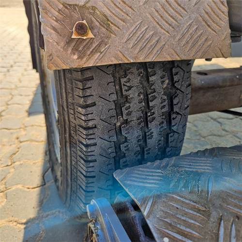 Paceļamais grozs ar dīsteli Omme Mini 12 EJ: foto 34 Paceļamais grozs ar dīsteli Omme Mini 12 EJ: foto 34