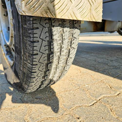 Paceļamais grozs ar dīsteli Omme Mini 12 EJ: foto 32 Paceļamais grozs ar dīsteli Omme Mini 12 EJ: foto 32