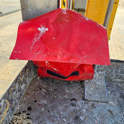 Paceļamais grozs ar dīsteli Omme Mini 12 EJ: foto 21 Paceļamais grozs ar dīsteli Omme Mini 12 EJ: foto 21