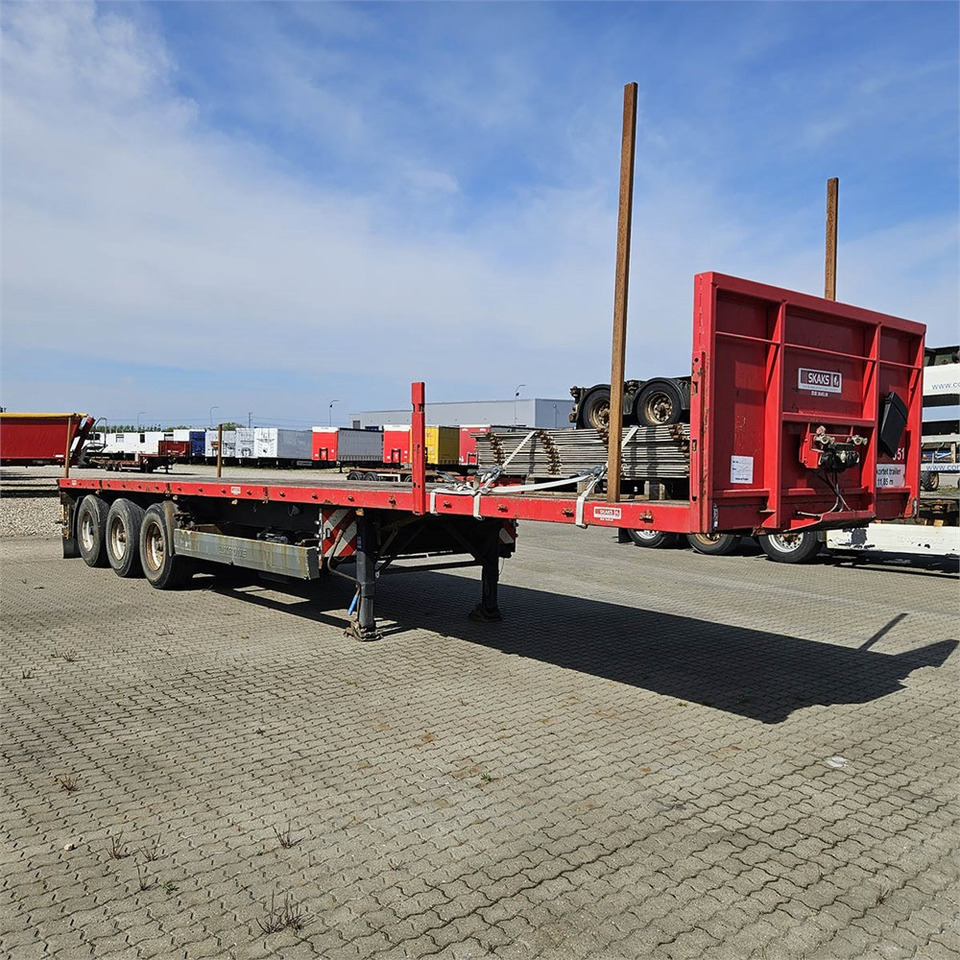 Pacton Flatbed - Bortu puspiekabe/ Platforma: foto 2 Pacton Flatbed - Bortu puspiekabe/ Platforma: foto 2