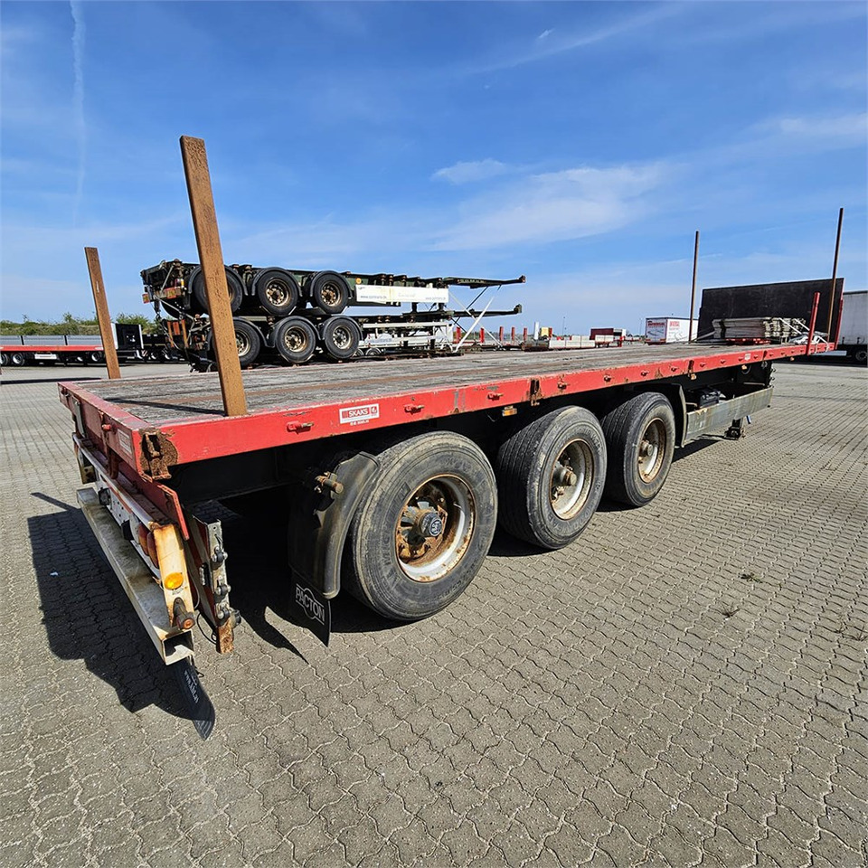 Pacton Flatbed - Bortu puspiekabe/ Platforma: foto 1 Pacton Flatbed - Bortu puspiekabe/ Platforma: foto 1