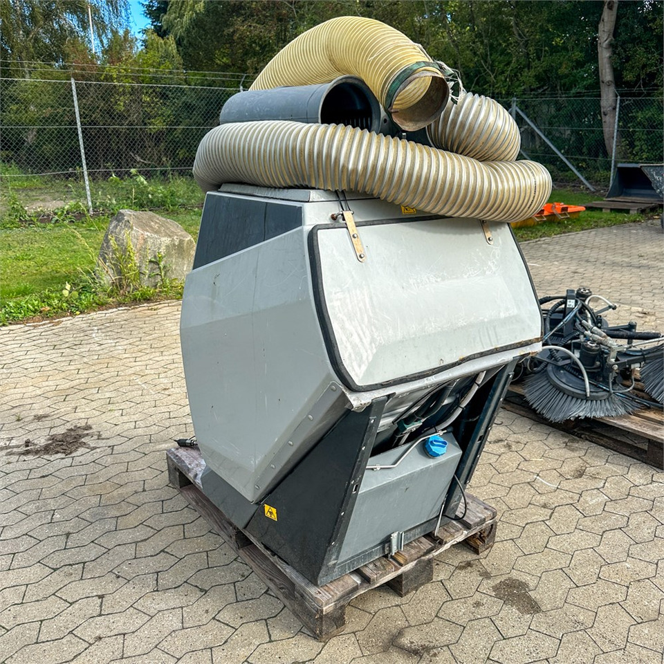 Nilfisk Engholm FS2150 & FK22150 - Papildaprīkojums - Ielu tīrīšanas mašīna: foto 3 Nilfisk Engholm FS2150 & FK22150 - Papildaprīkojums - Ielu tīrīšanas mašīna: foto 3