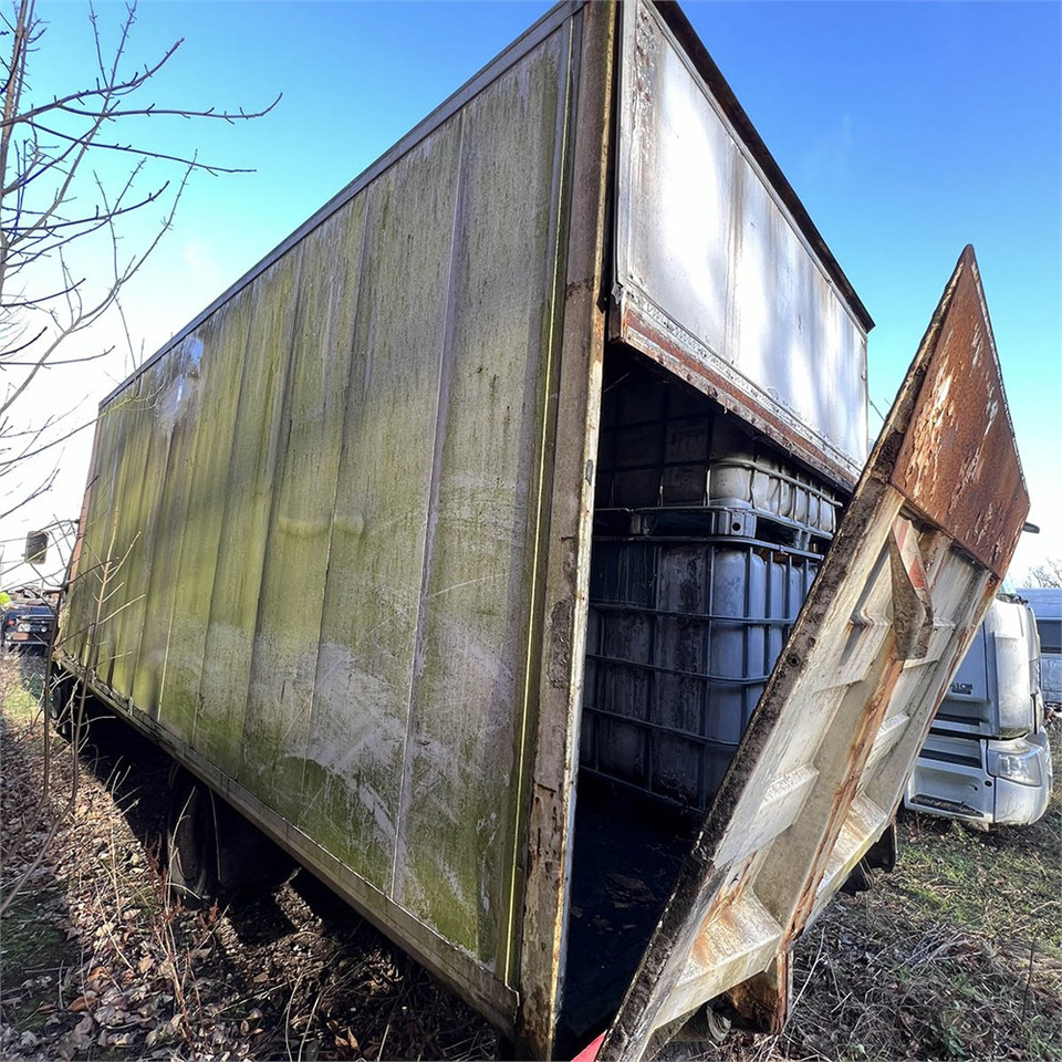 Renault 220 - Kravas automašīna ar slēgto virsbūvi: foto 5 Renault 220 - Kravas automašīna ar slēgto virsbūvi: foto 5