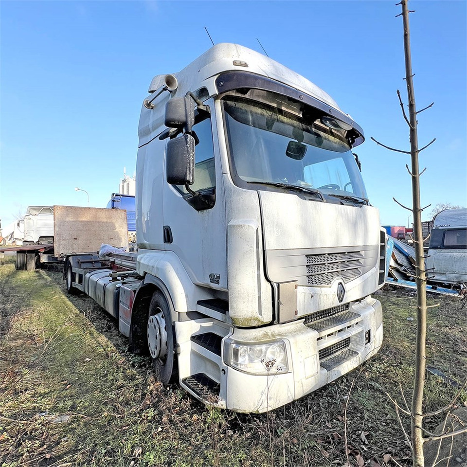 Renault 410 DXI Premimium - Šasija kravas automašīna: foto 2 Renault 410 DXI Premimium - Šasija kravas automašīna: foto 2