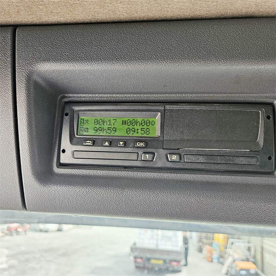Pacēlājs ar āķi, Kravas auto ar manipulatoru Scania R 500: foto 18