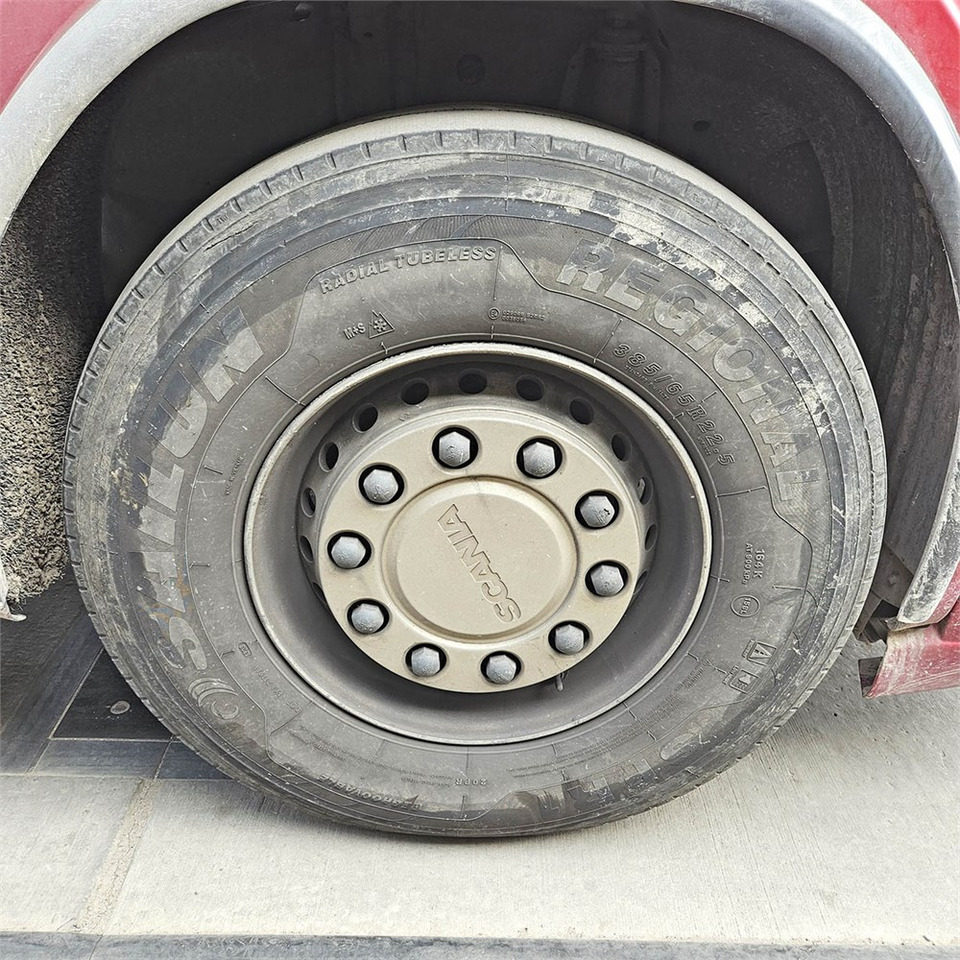 Pacēlājs ar āķi, Kravas auto ar manipulatoru Scania R 500: foto 47
