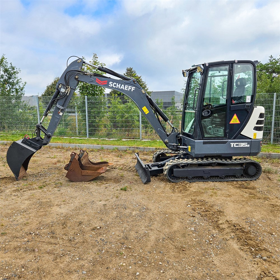Schaeff-Terex TC35-2 - Mini-ekskavators: foto 1 Schaeff-Terex TC35-2 - Mini-ekskavators: foto 1