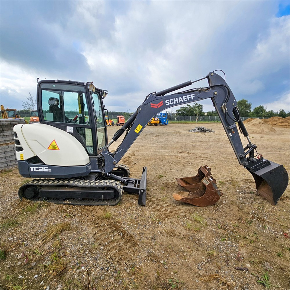 Schaeff-Terex TC35-2 - Mini-ekskavators: foto 3 Schaeff-Terex TC35-2 - Mini-ekskavators: foto 3