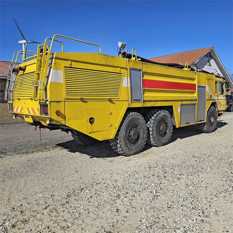 Schammel Nubian 6x6 - Ugunsdzēsēju mašīna: foto 3 Schammel Nubian 6x6 - Ugunsdzēsēju mašīna: foto 3
